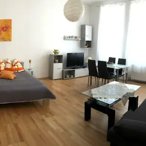 Veronika 29 Apartment