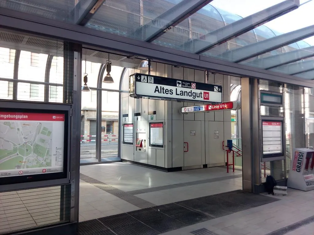 Apartment Paradies - U1 Station Altes Landgut Vienna